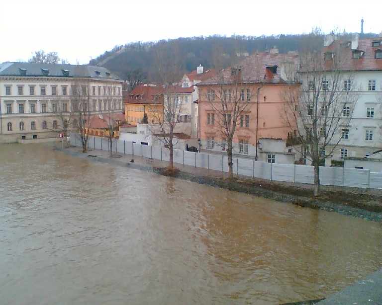 Obrázek vltava praha dnes rano