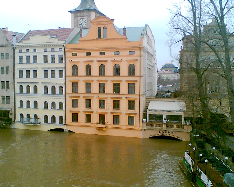 Obrázek vltava praha dnes rano3