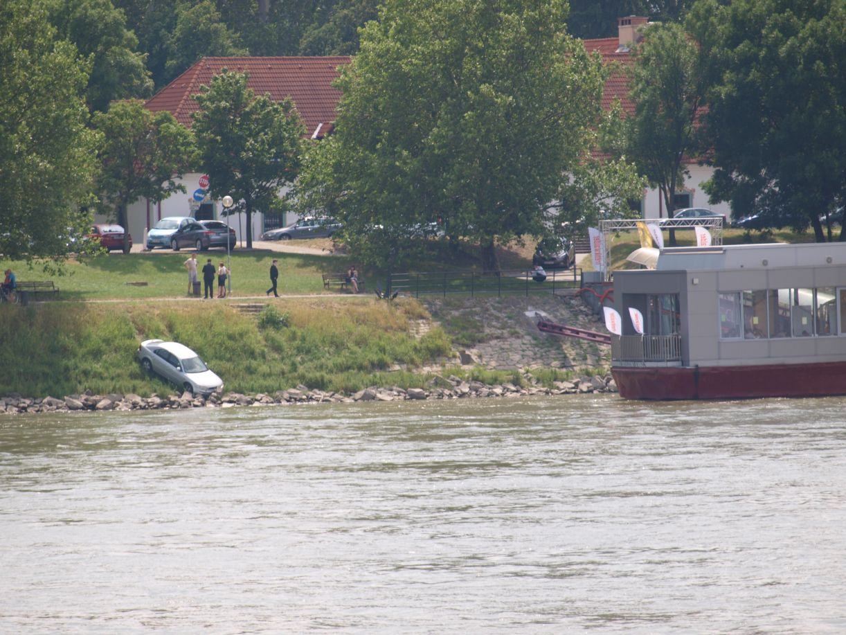 Obrázek vodicka nezvladla riadenie Dunaj Bratislava