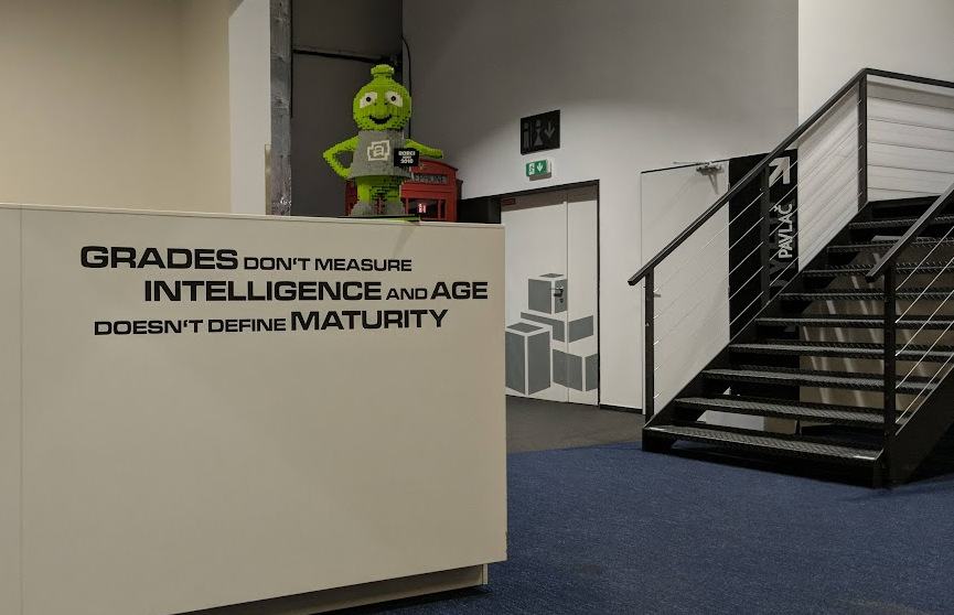 Obrázek voxel&nbsp;zmrd&nbsp;a&nbsp;motta&nbsp;vsude