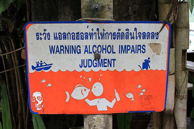 Obrázek warning-alcohol