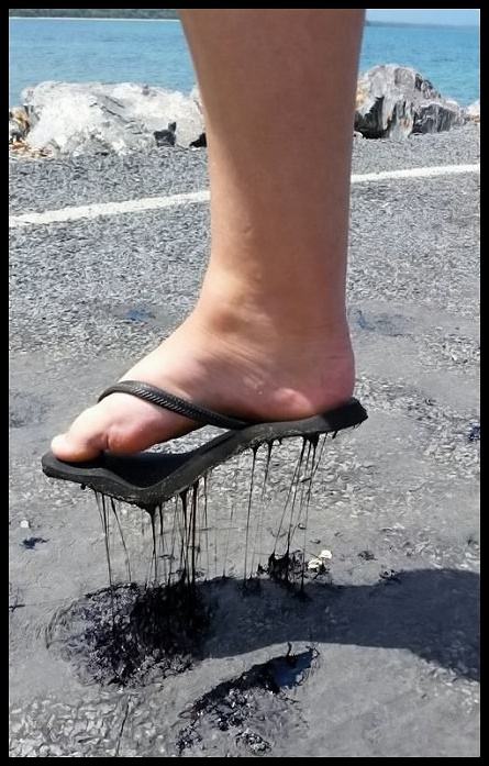 Obrázek welcome to australia where it s so hot the road melts to your flip flops