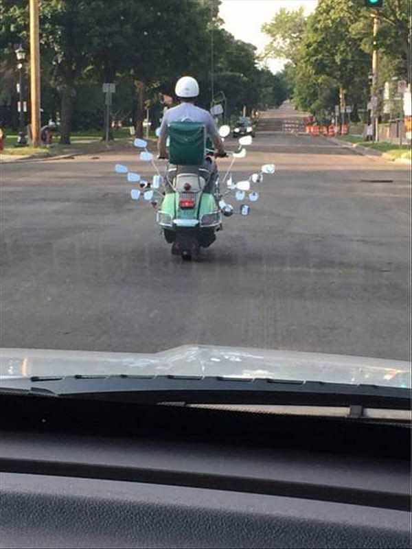 Obrázek zacatecnik na motorce