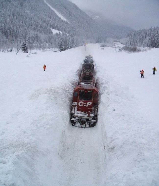 Obrázek zeleznice v zime