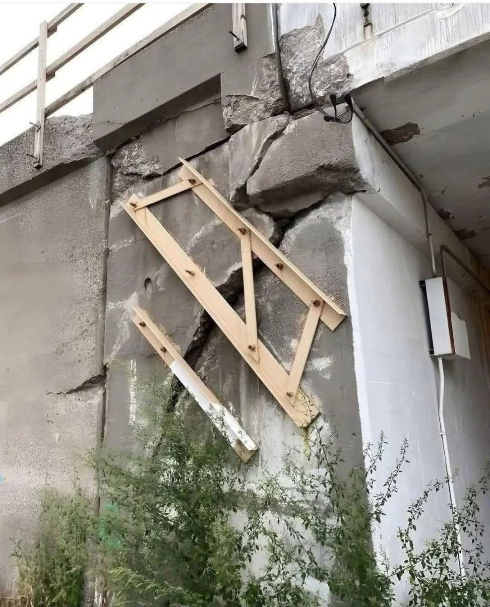 Obrázek zlaty cesky rucicky